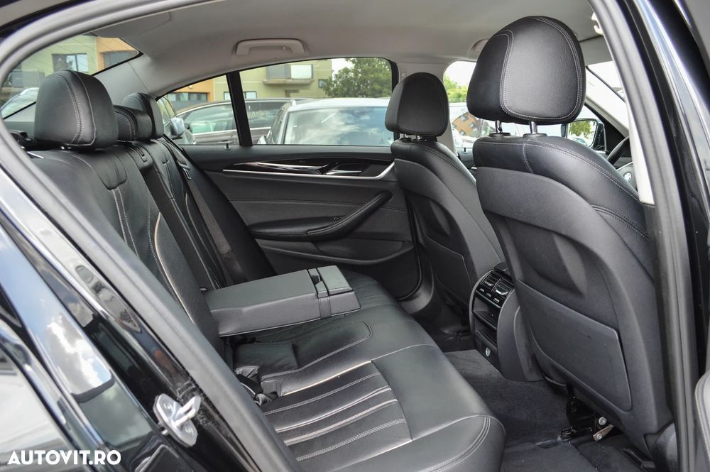 BMW Seria 5 520d Aut. Luxury Line - 25