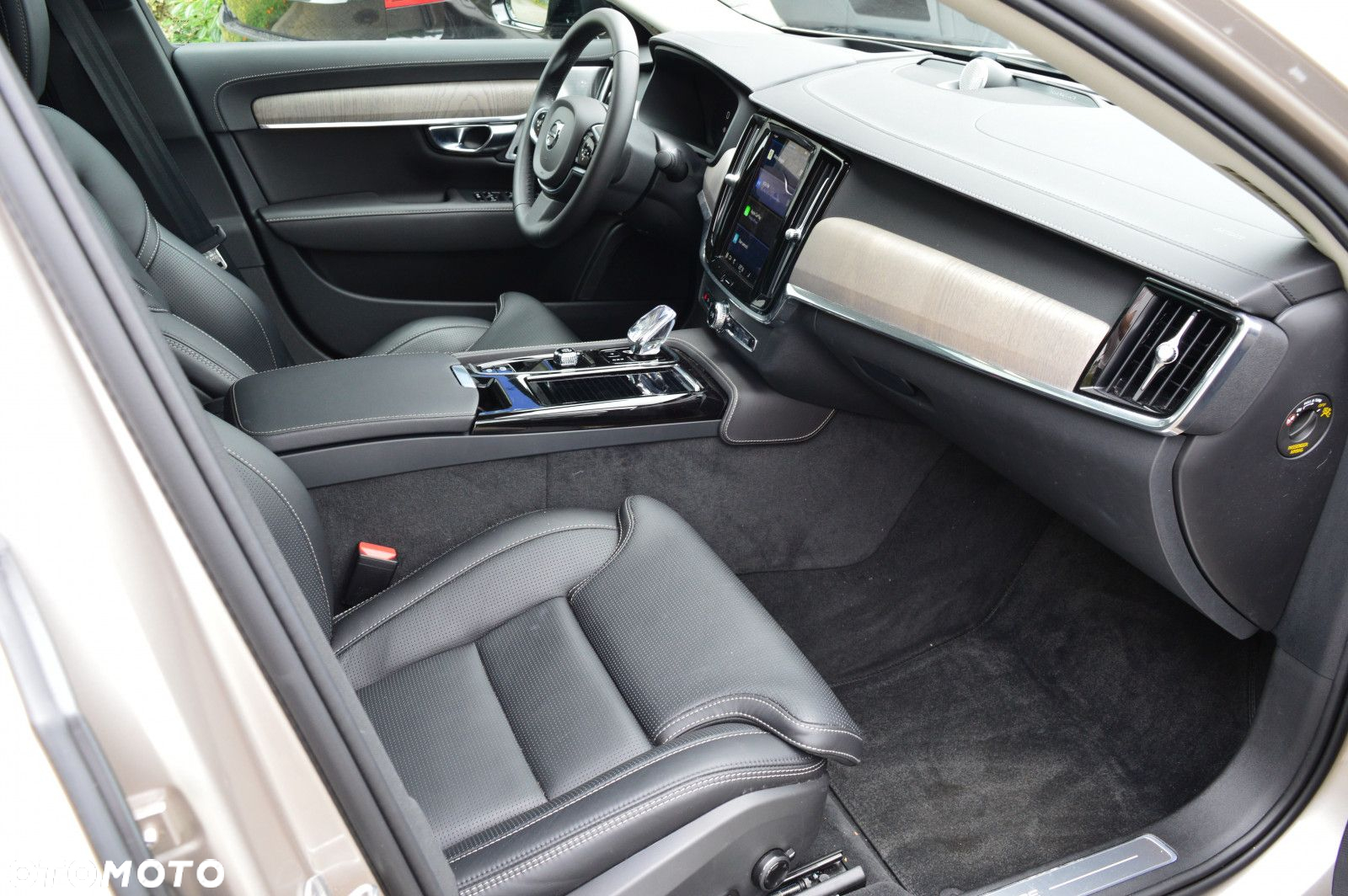 Volvo S90 - 14