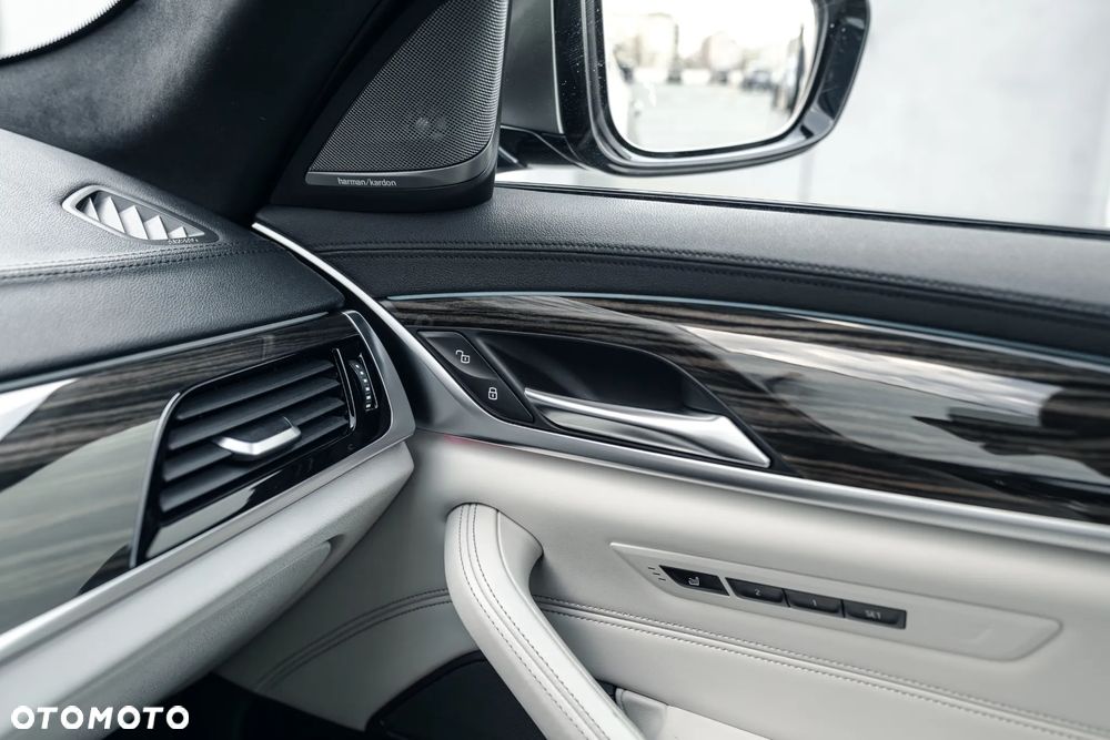 BMW Seria 5 - 28