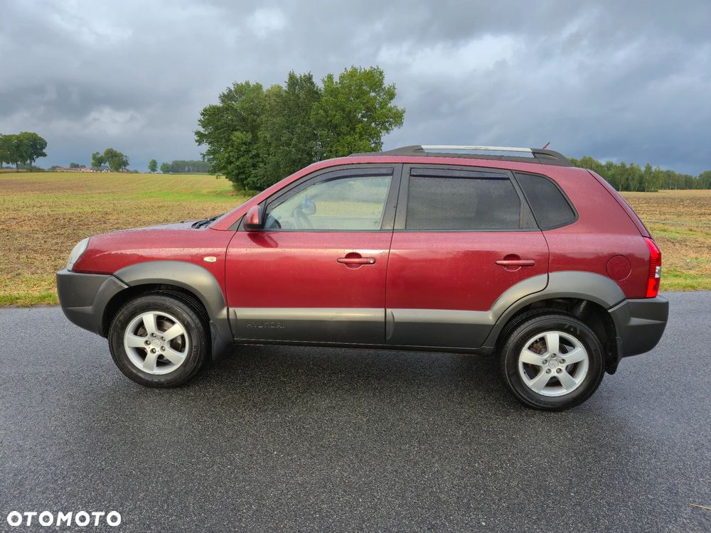 Hyundai Tucson 2.0 CRDi 2WD GLS - 10