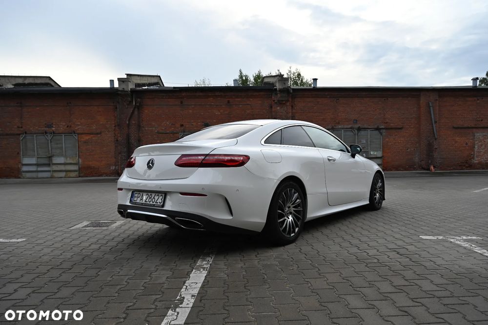 Mercedes-Benz Klasa E 200 9G-TRONIC - 2