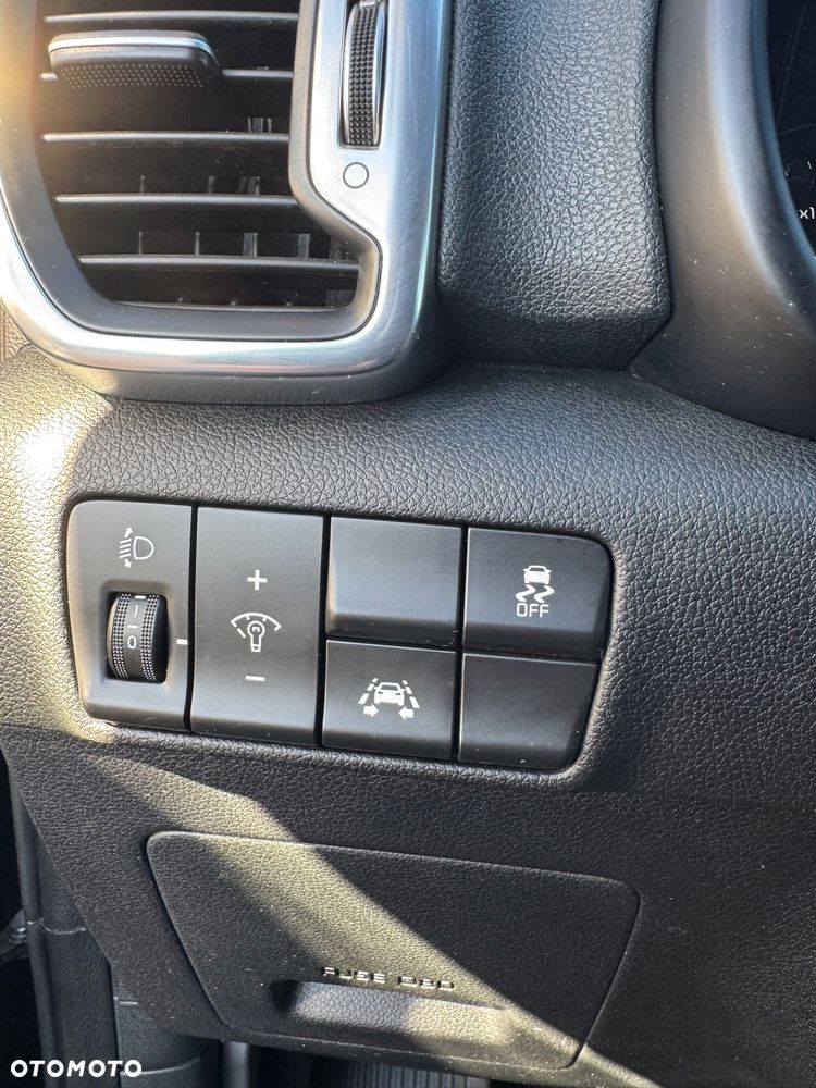 Kia Sportage 1.7 CRDI 2WD Spirit - 22