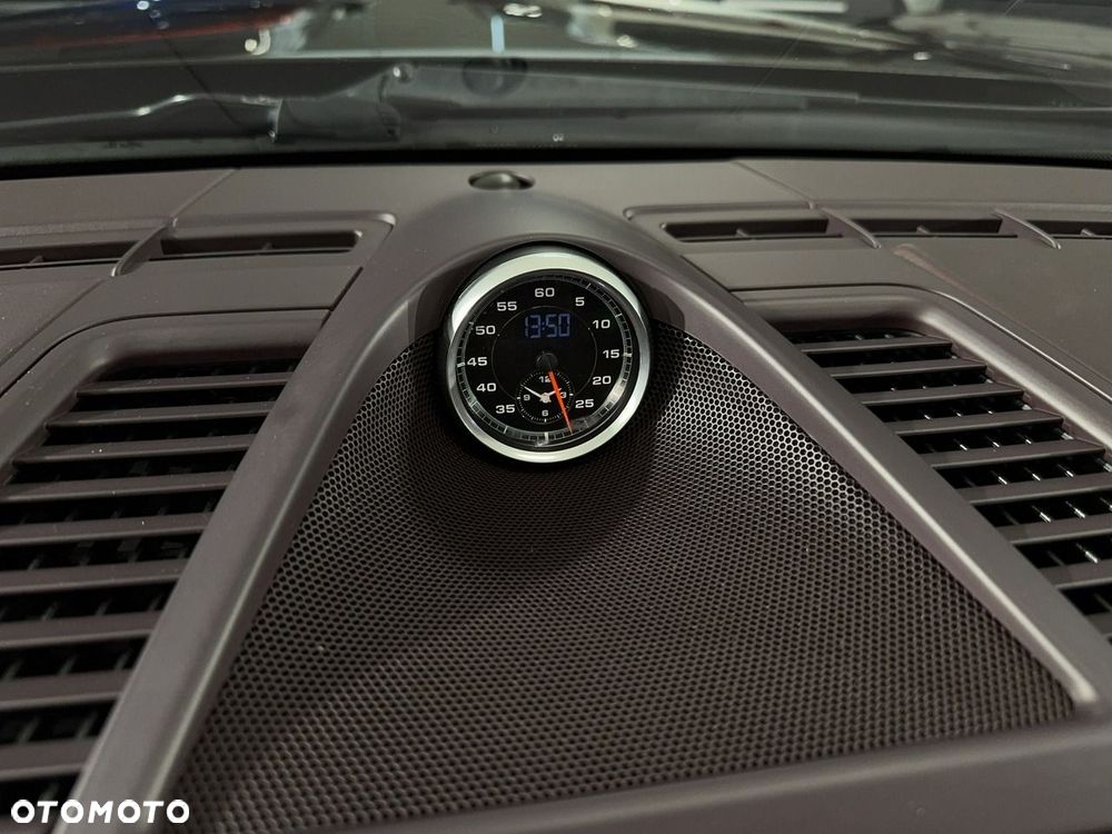 Porsche Panamera - 26