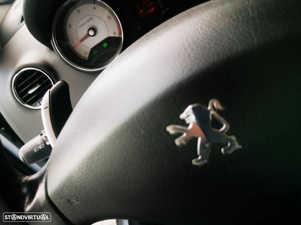 Peugeot 308 1.6 HDi Sport CMP6 - 16