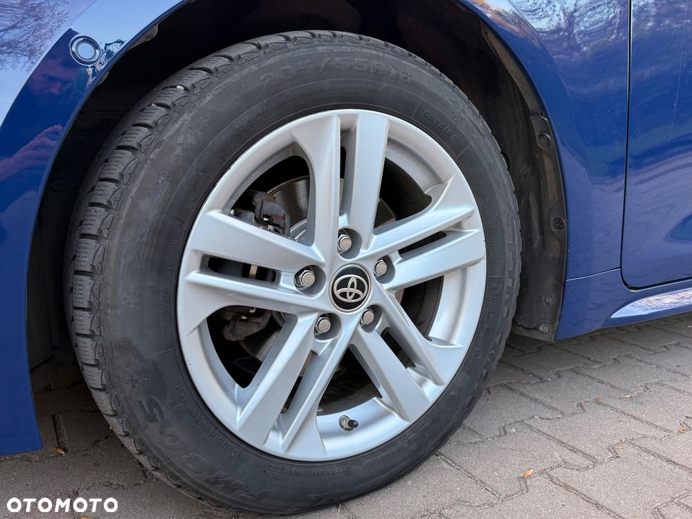 Toyota Corolla 1.8 Hybrid Comfort - 24