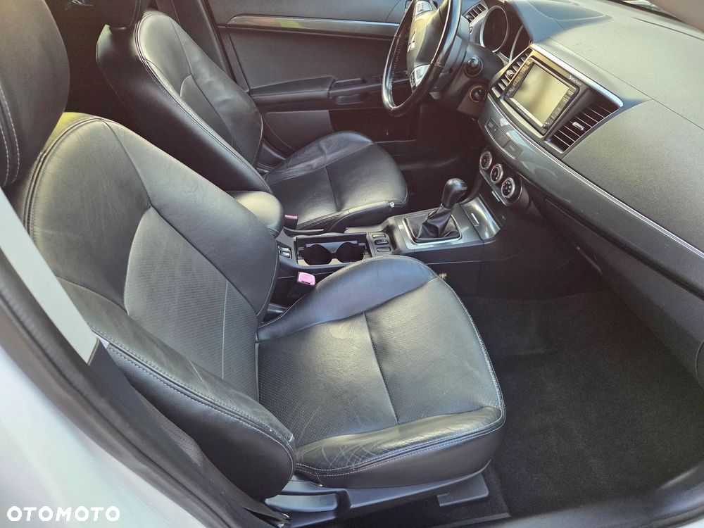 Mitsubishi Lancer 1.8 Instyle NAVI - 15