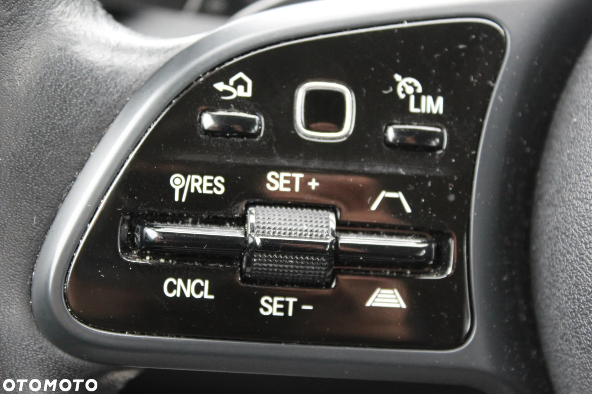 Mercedes-Benz Klasa C 200 d T 9G-TRONIC - 19