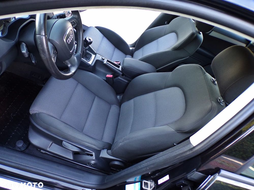 Audi A3 Sportback 2.0 TDI S line Sportpaket plus - 24