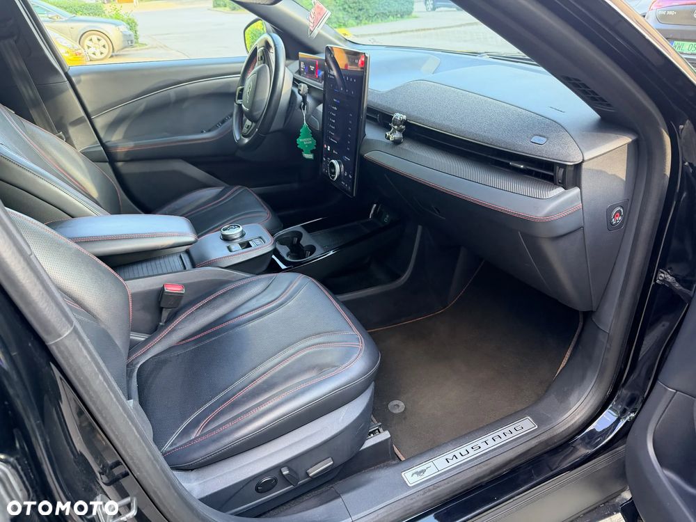 Ford Mustang Mach-E 75kWh AWD - 9