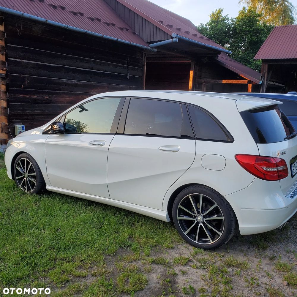 Mercedes-Benz Klasa B 180 - 3