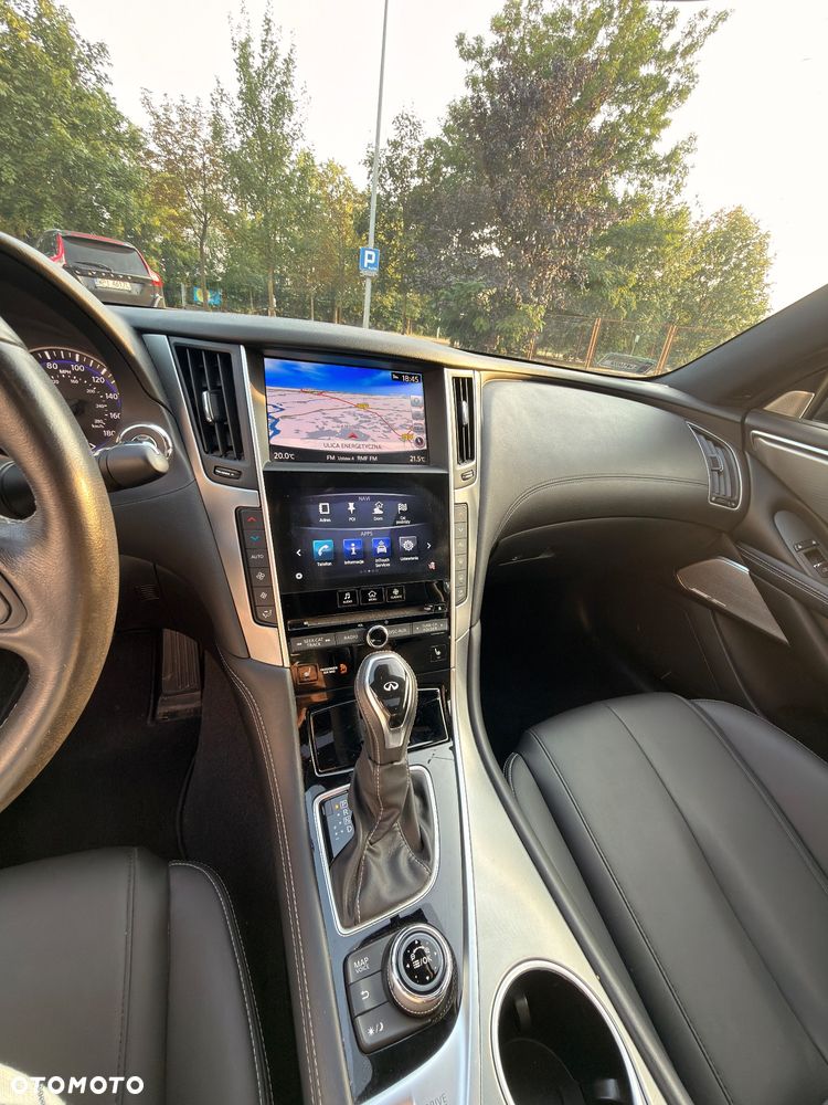 Infiniti Q60 - 10