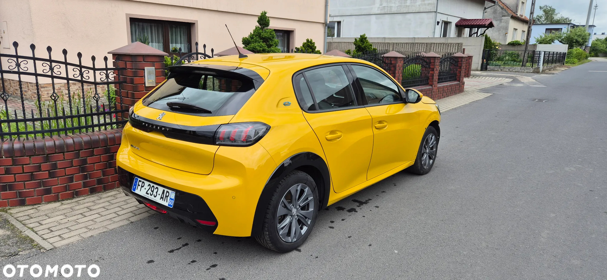 Peugeot 208 - 3