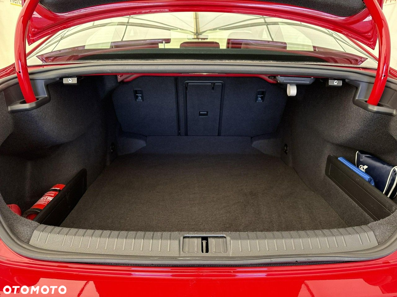 Volkswagen Passat 1.5 TSI EVO Elegance - 18