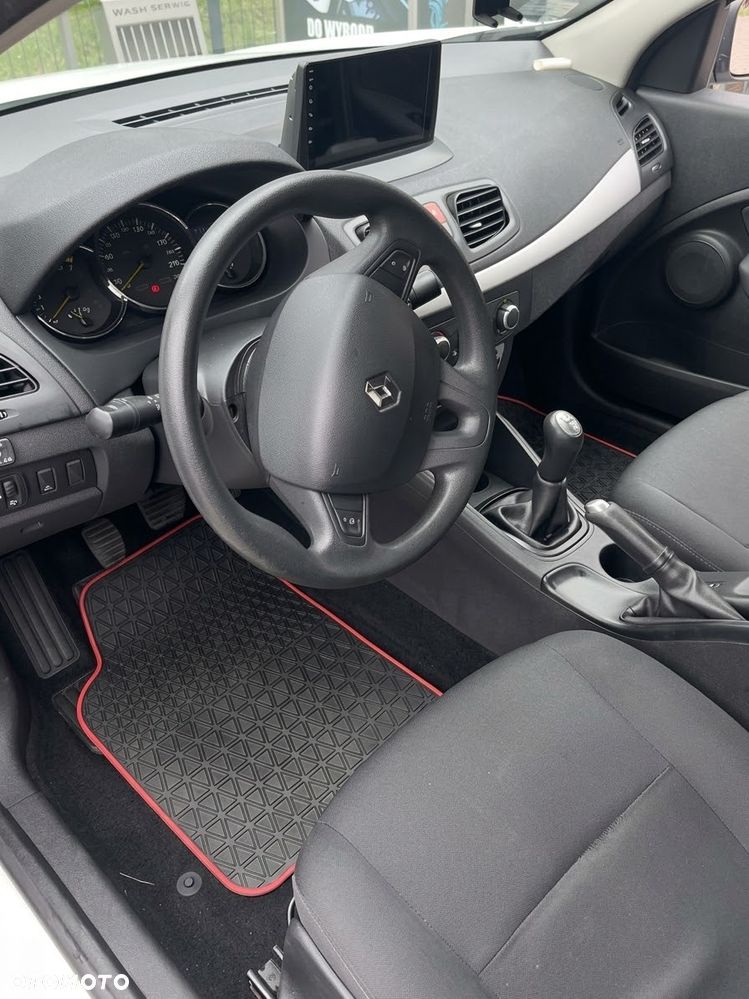 Renault Fluence 2011 photo 3