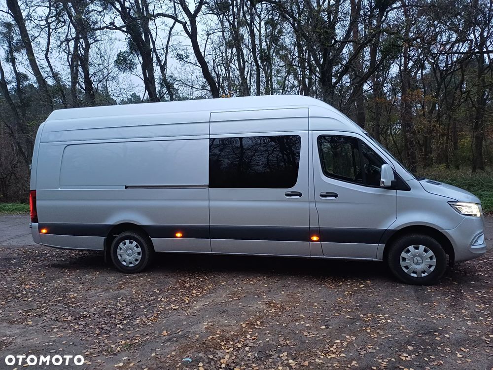 Mercedes-Benz 907 - 8
