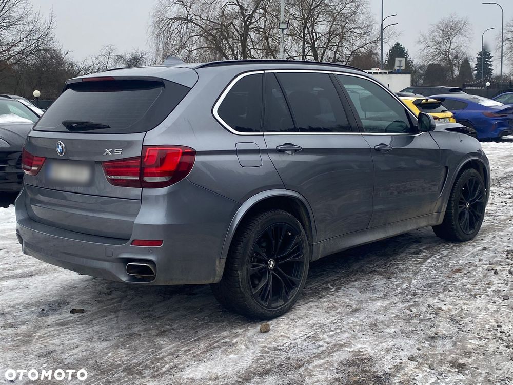 BMW X5 xDrive50i Sport-Aut - 11