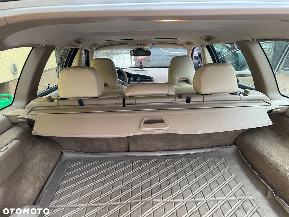 Volvo V70 D5 - 9