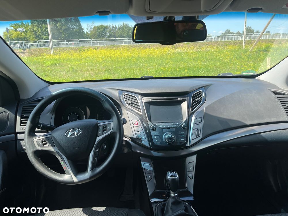 Hyundai i40 Kombi 1.7 CRDi Premium - 13