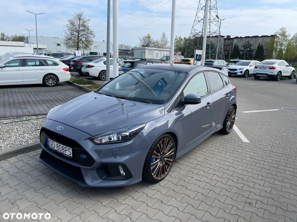 Ford Focus - 1