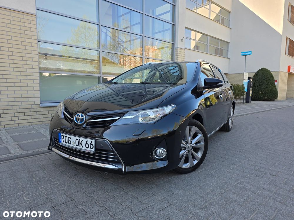 Toyota Auris - 1