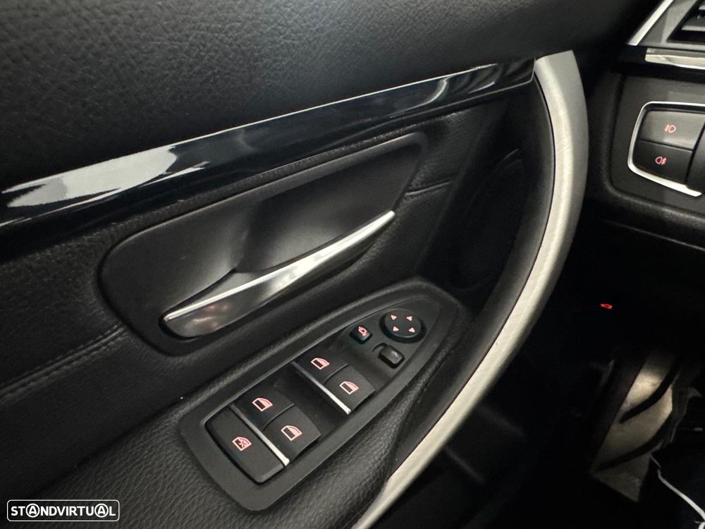 BMW 320 d xDrive Pack M Auto - 16