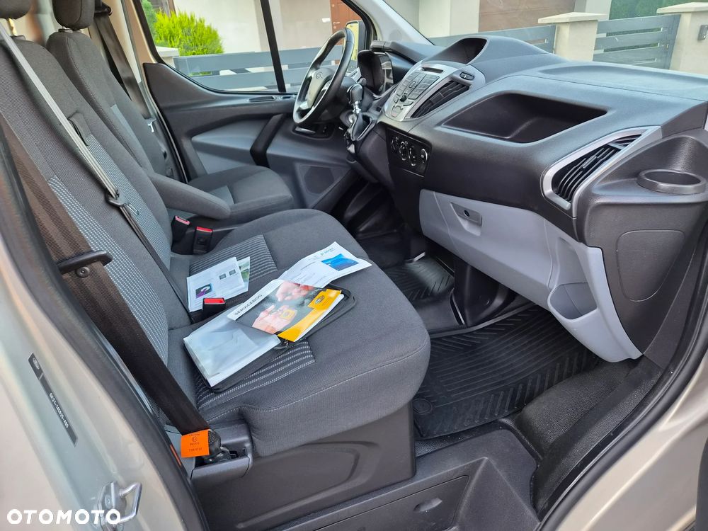 Ford TRANSIT CUSTOM - 15