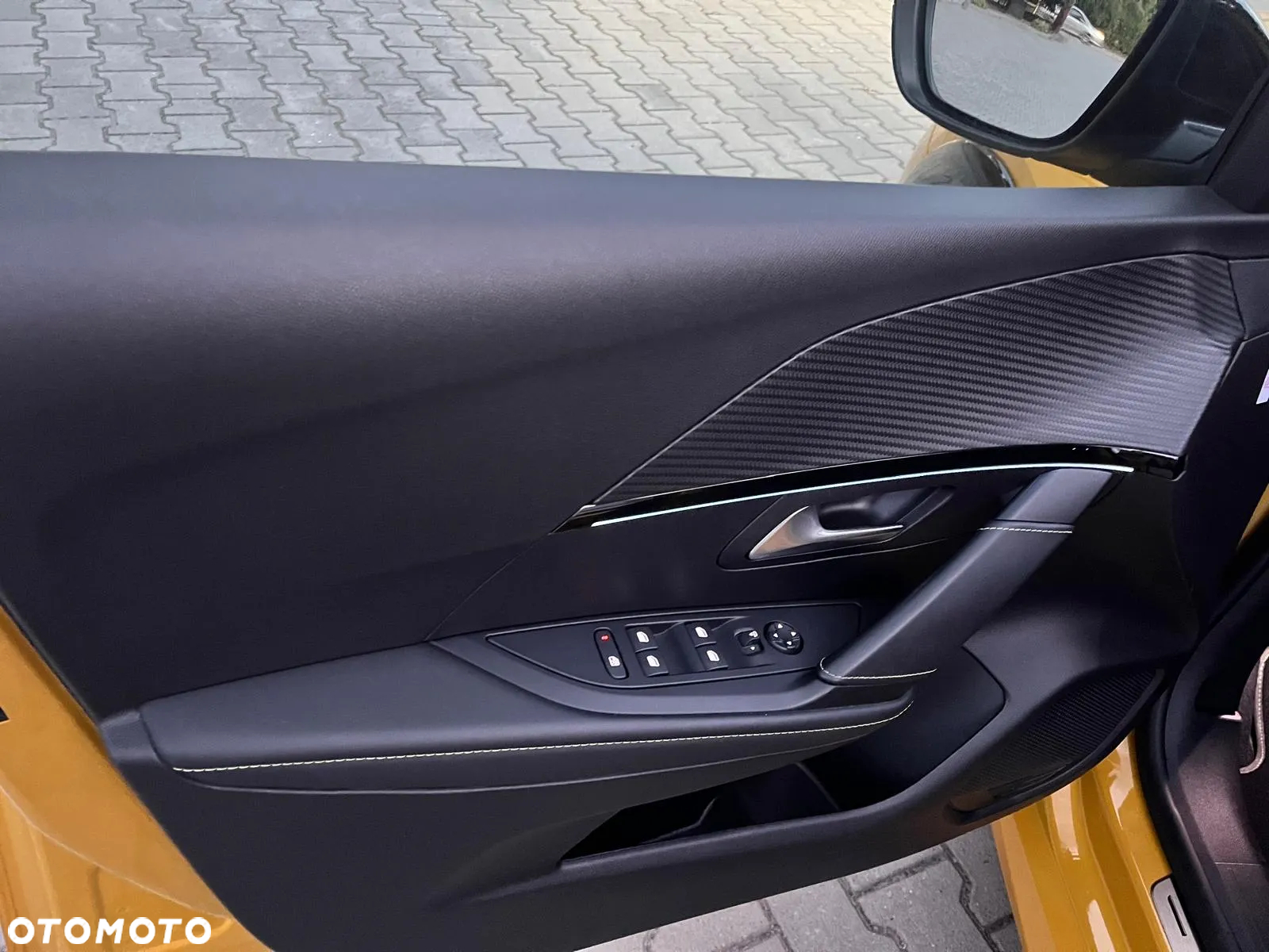 Peugeot 208 1.2 PureTech GT Line S&S EAT8 - 36