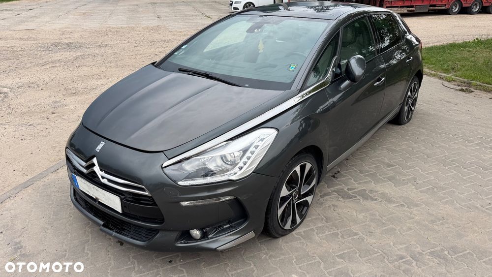 Citroën DS5 2.0 HDi SoChic - 1