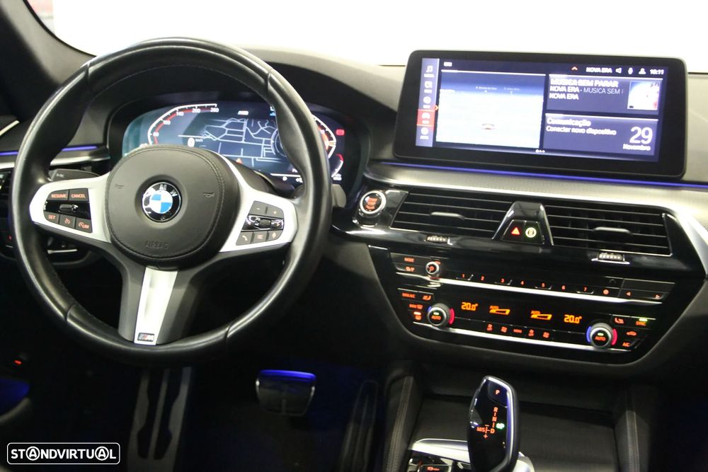 BMW 520 d Pack Desportivo M Auto - 9