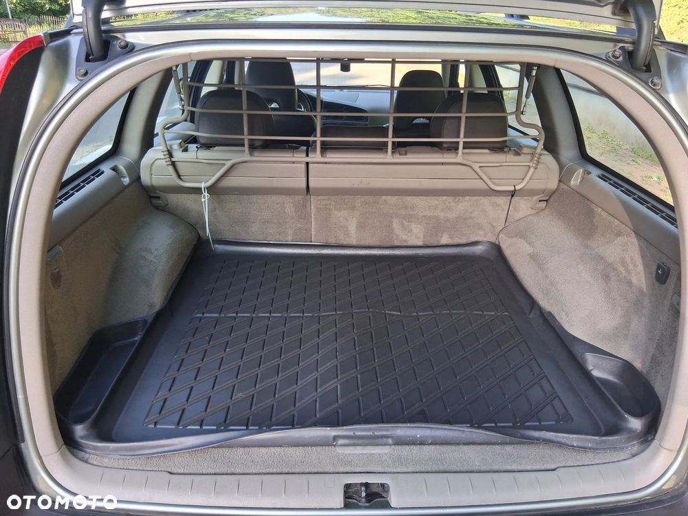 Volvo XC 70 - 8