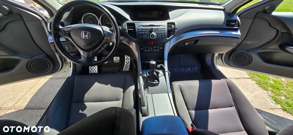 Honda Accord - 16