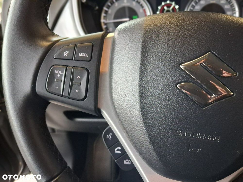 Suzuki Vitara - 22