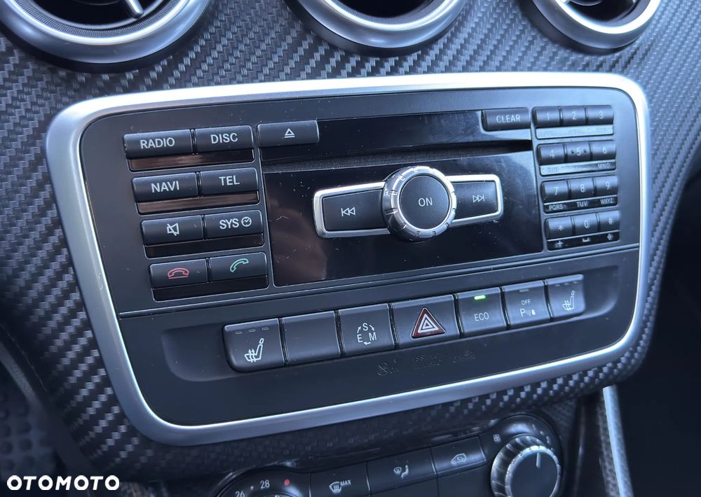 Mercedes-Benz Klasa A 250 4-Matic AMG Line - 23