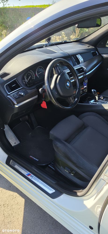 BMW 5GT - 28