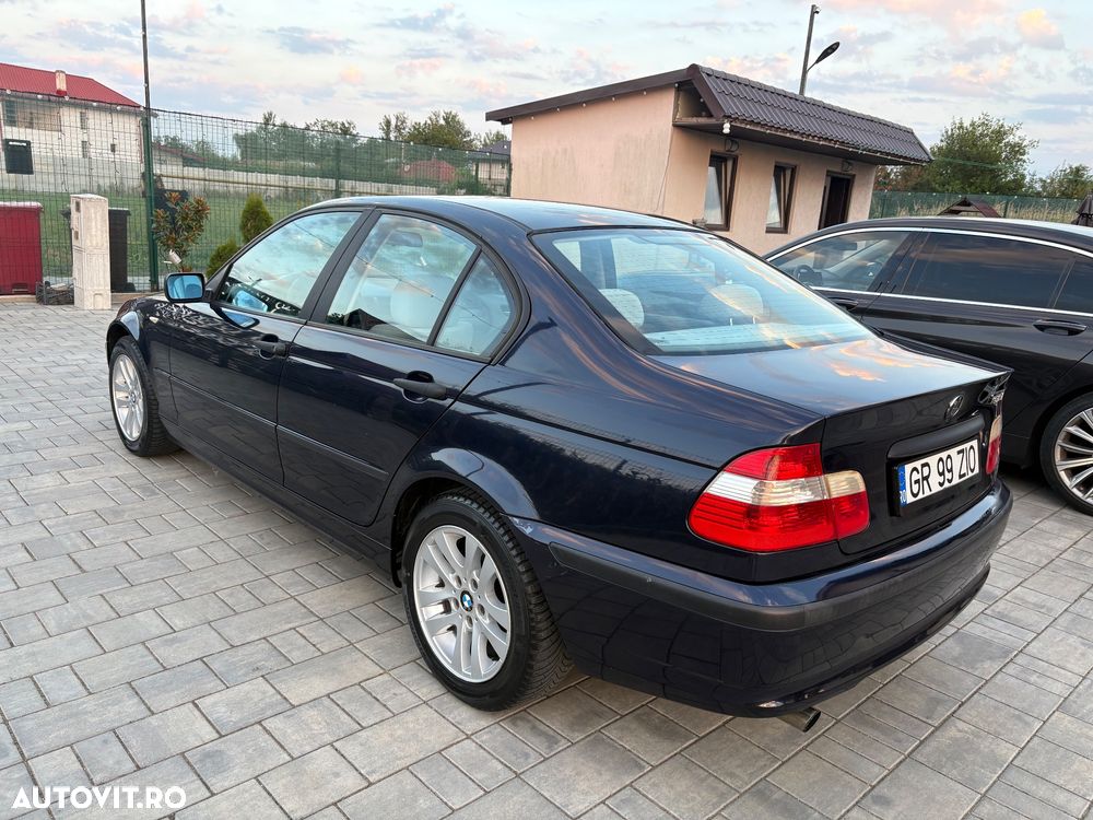 BMW Seria 3 318i - 4