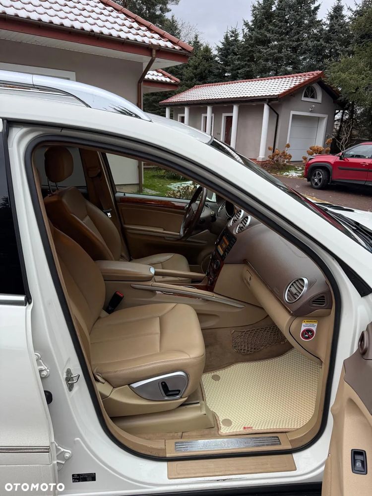 Mercedes-Benz GL 320 CDI 4Matic 7G-TRONIC - 17