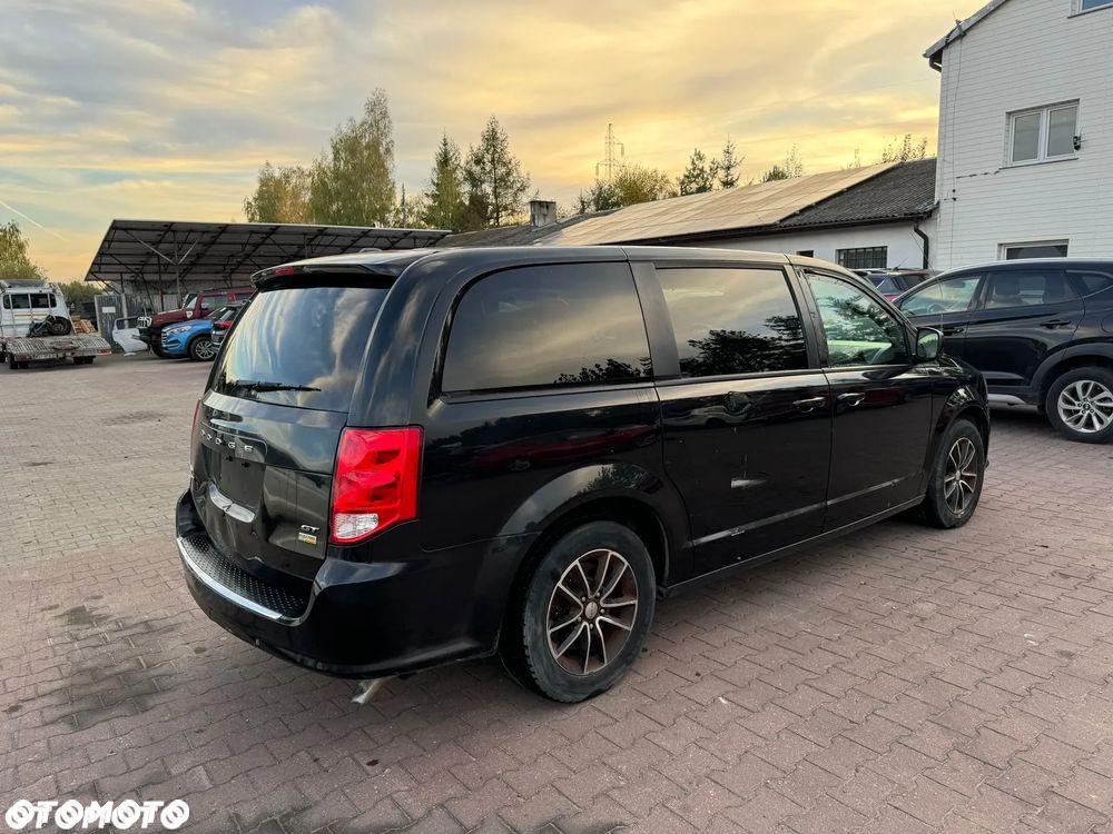 Dodge Grand Caravan 3.6 R/T - 1