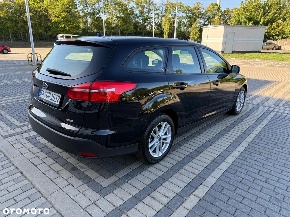 Ford Focus 1.0 EcoBoost Active Business - 25