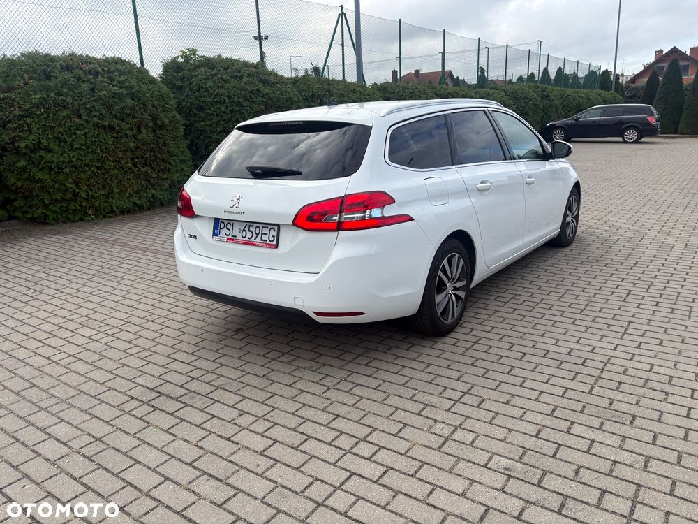 Peugeot 308 1.6 BlueHDi Allure S&S EAT6 - 7