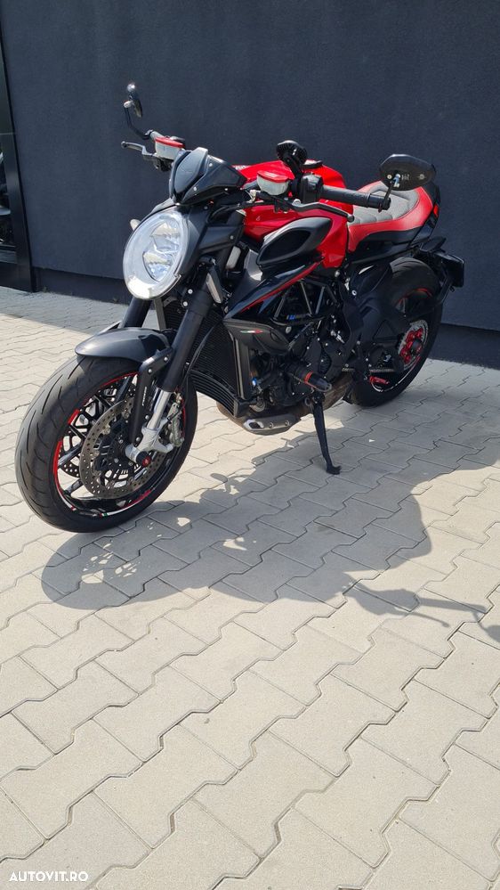 MV AGUSTA Brutale 800 - 5