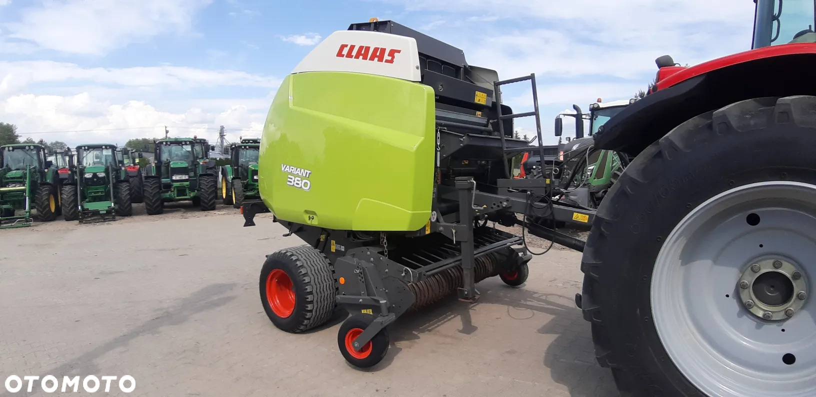 Claas Variant 380 - 11