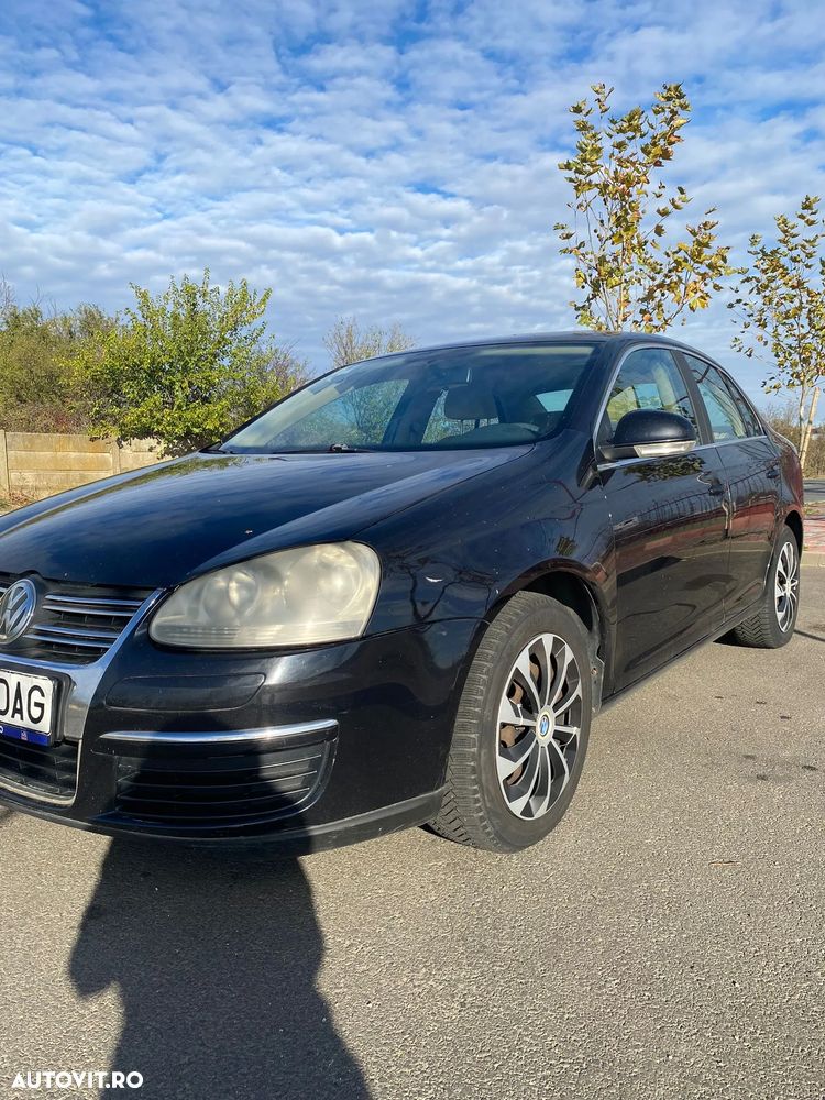 Volkswagen Jetta 2.0 TDI DPF Freestyle - 9