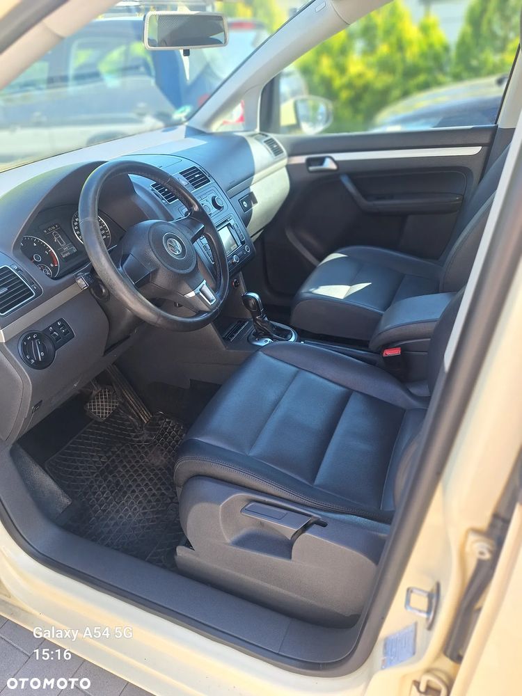 Volkswagen Touran 2.0 TDI DPF DSG Comfortline - 16