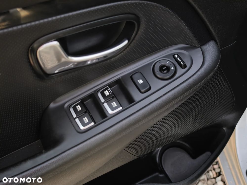 Citroën C4 Picasso 2.0 HDi FAP EGS6 Exclusive - 35
