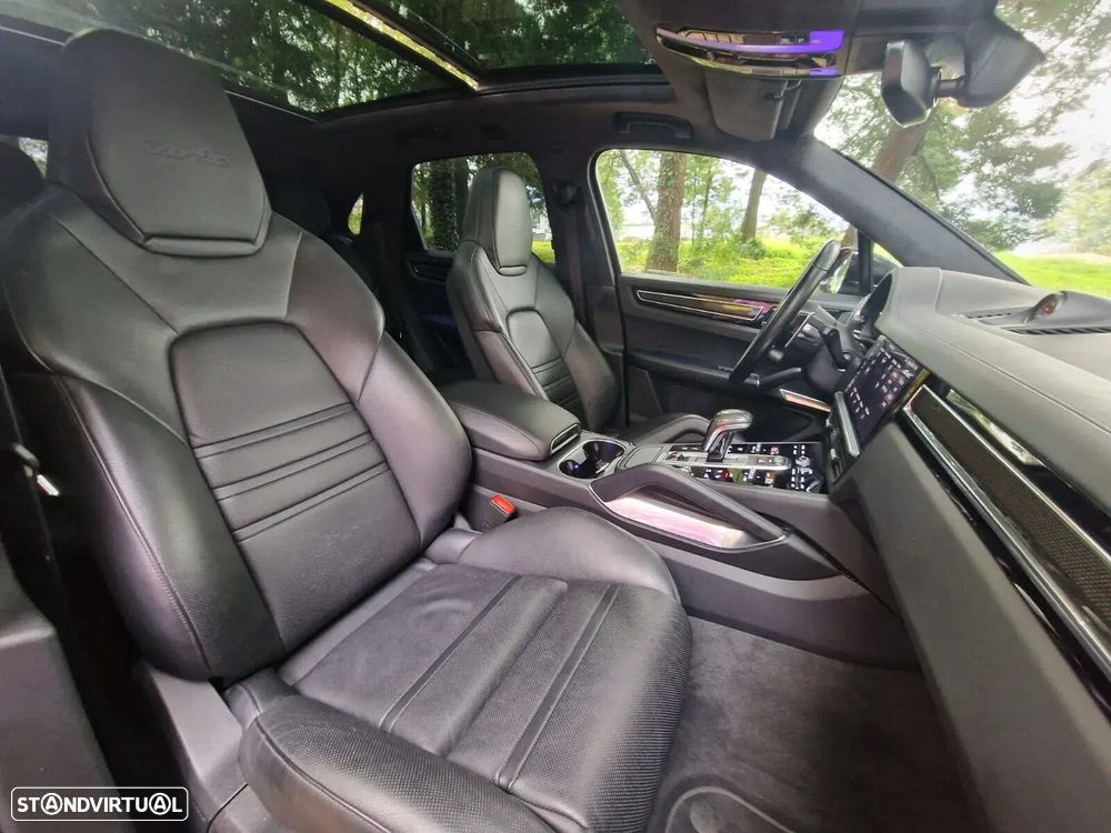 Porsche Cayenne - 16