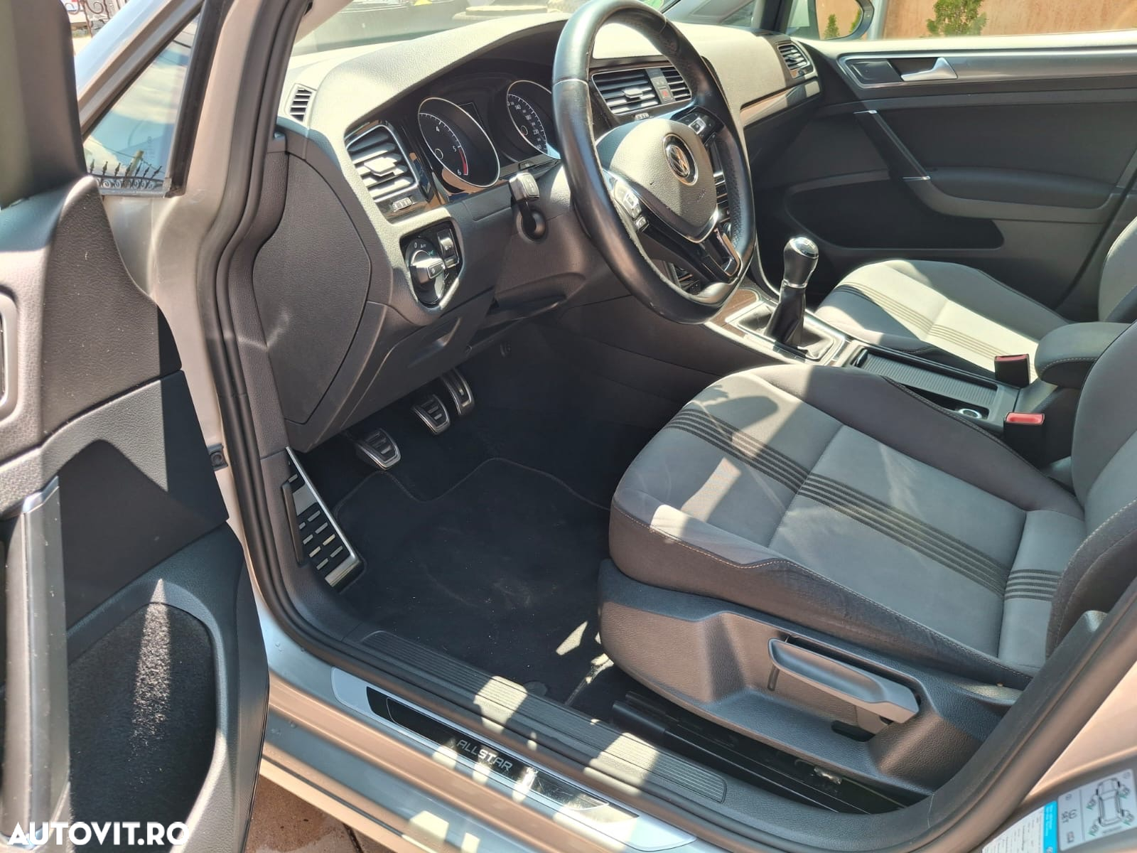 Volkswagen Golf Variant 1.6 TDI BlueMotion Technology Allstar - 8