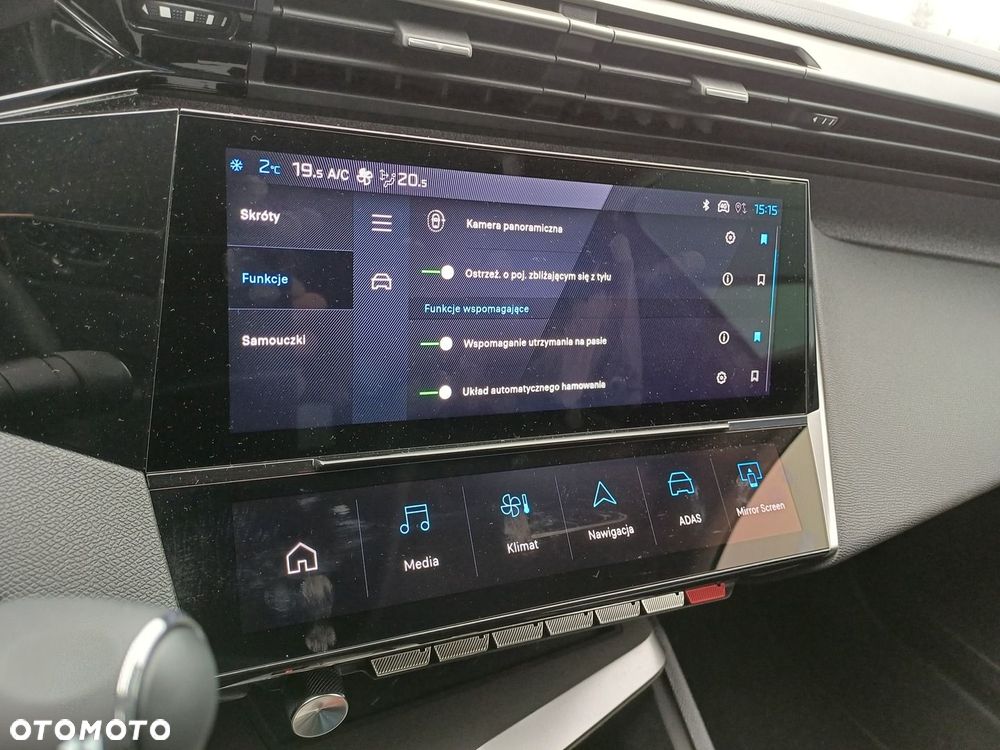 Peugeot 408 - 23