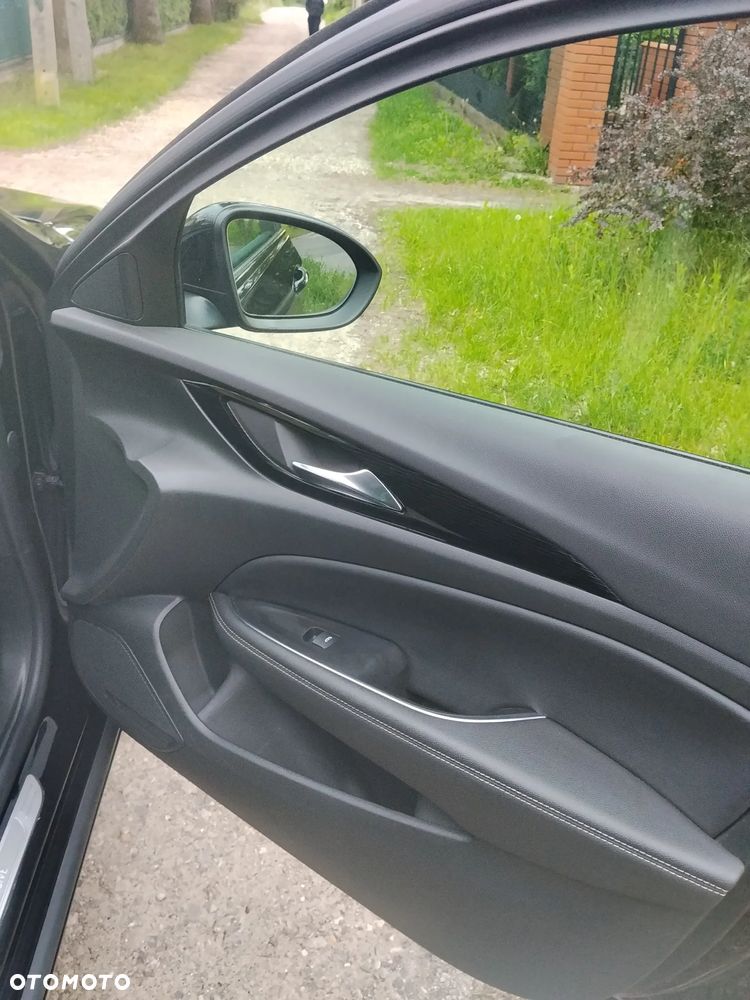 Opel Insignia - 13