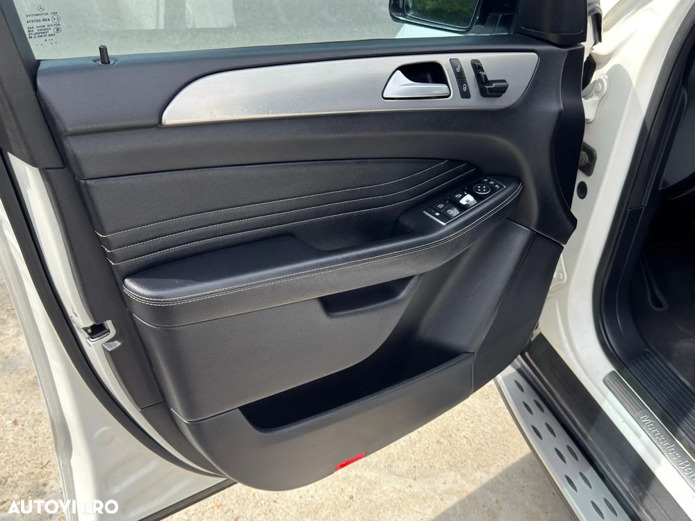 Mercedes-Benz ML 250 BlueTec 4MATIC Aut - 24