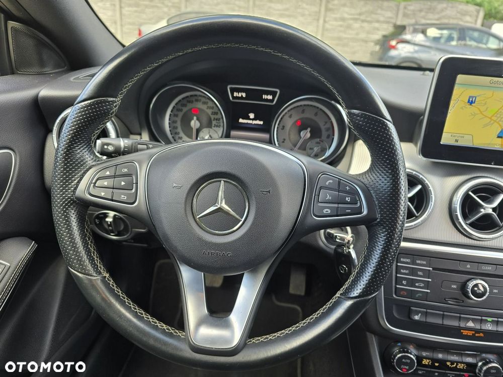 Mercedes-Benz CLA - 16